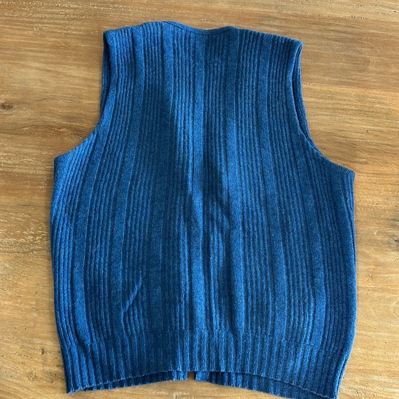 Shetland Wool Titan Sweater Vest - Picture 5 of 9